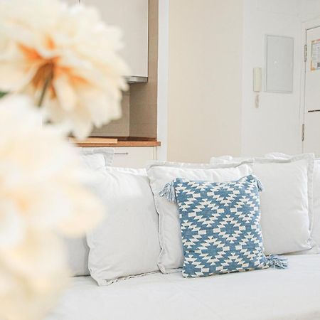 Charming Apt In The Center - 10M Walk Isla Magica Seville Luaran gambar